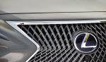 Lexus LS500h AWD 2018 года (UK)